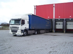 DAF-CF-II-weiss-Posern-110609-01