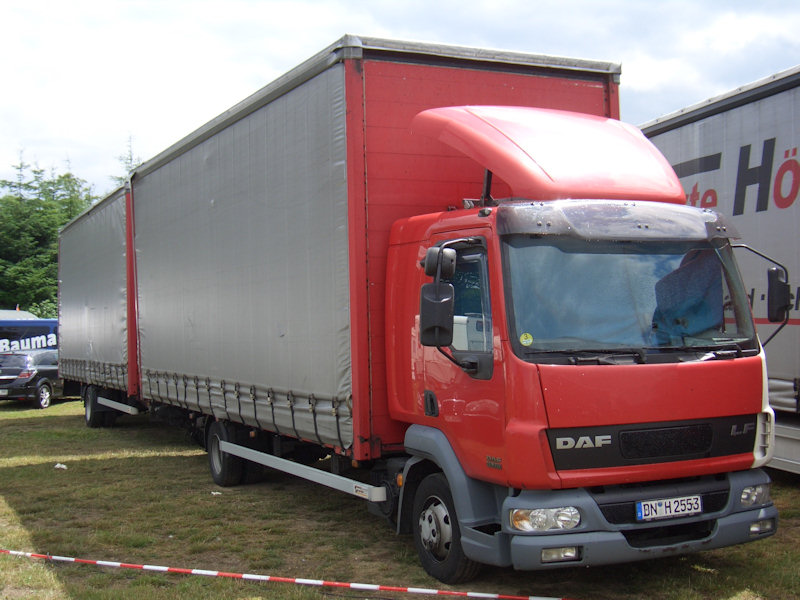 DAF-LF-45220-rot-DS-310808-01.jpg - DAF LF 45.220Trucker Jack