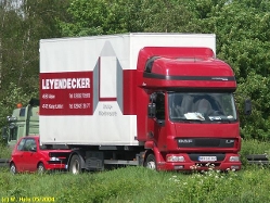 DAF-LF-Leyendecker-100504-1