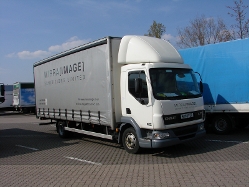 DAF-LF-Mirra-Weddy-131108-01