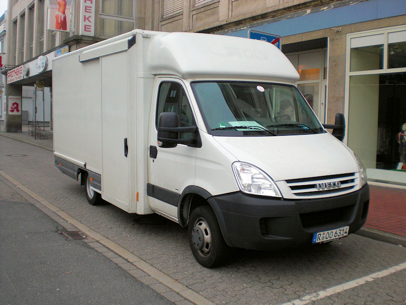 Iveco-Daily-III-weiss-Kleinrensing-120609-01.jpg - Iveco DailyU. Kleinrensing