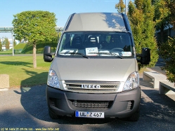 Iveco-Daily-III-35-S-10-silber-220906-01