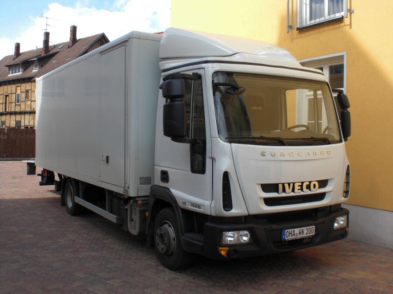 Iveco-EuroCargo-III-75-E-16-weiss-Kleinrensing-150510-01.jpg - Iveco EuroCargo 75 E 16U. Kleinrensing