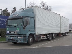 Iveco-EuroTech-206E43-grau-Holz-140405-01-BG