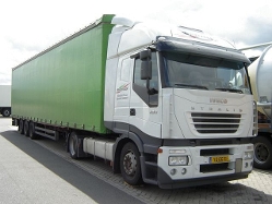 Iveco-Stralis-AS-440S43-Speralux-Linhardt-040806-01-LUX