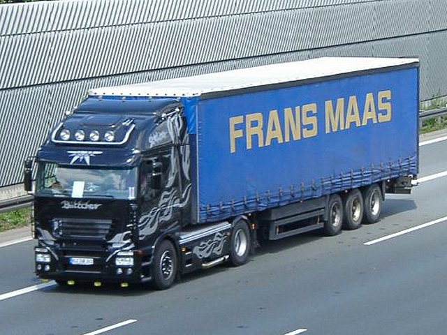 Iveco-Stralis-AS-440S48-Boettcher-Willann-310104-1.jpg - Iveco Stralis AS 440 S 48Michael Willann