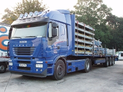 Iveco-Stralis-AS-440-S-50-D+P-Holz-240807-01