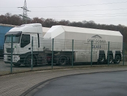 Iveco-Stralis-AS-440S48-Saint-Gobain-Schimana-281204-01