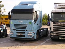 Iveco-Stralis-AS-440S48-hellblau-Reck-200704-1