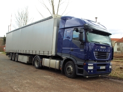 Iveco-Stralis-AS-440-S-42-JThiele-040410