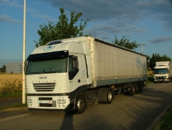 Iveco-Stralis-AS-440-S-43-TM-Posern-120209-01