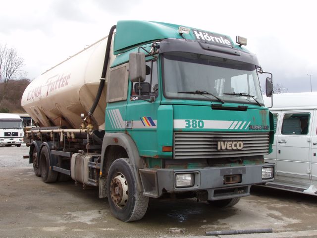 Iveco-240-36-Hoernle-Holz-200406-01.jpg - Iveco 240-38Frank Holz