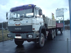 Iveco-250-31-weiss-Werblow-311205-01