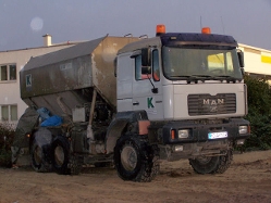 MAN-F2000-Evo-33364-Iden-281106-01