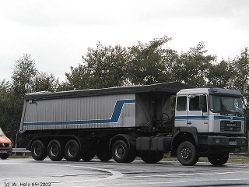 MAN-F2000-Evo-Bautruck-Allrad-silber-grau