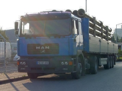 MAN-F2000-Evo-blau-Schimana-160604-1
