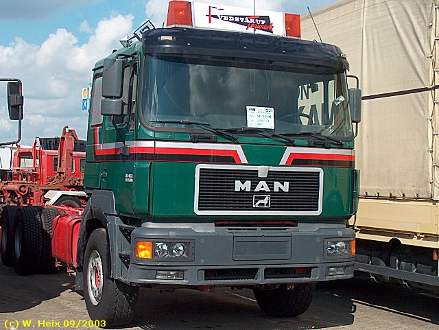 MAN-F2000-26463-gruen.jpg - MAN F2000 26.463