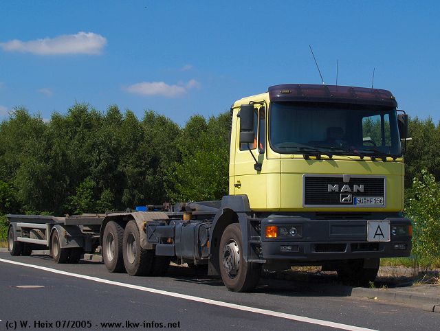 MAN-F2000-gelb-170705-01.jpg - MAN F2000