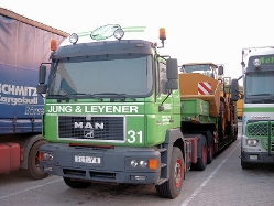MAN-F2000-26463-Jung+Leyener-Brinkmeier-190907-01