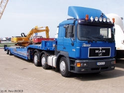 MAN-F2000-26463-Tieflader-blau