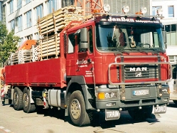MAN-F2000-Janssen-(Szymiczek)