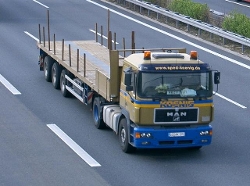 MAN-F2000-Koenig-Szy-100504-2