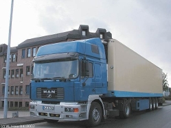 MAN-FE-410-A-KUEKOSZ-blau-beige