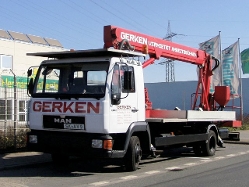 MAN-L2000-8153-Gerken-Arbeitsbuehne