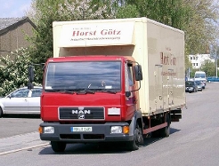 MAN-L2000-8164-Goetz-Szy-090504-1