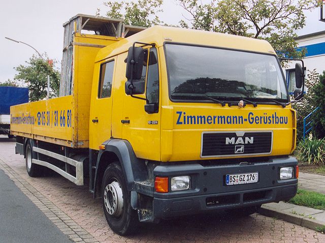 MAN-M2000-18224-gelb-Thiele-250206-01.jpg - MAN M2000 18.224Jörg Thiele