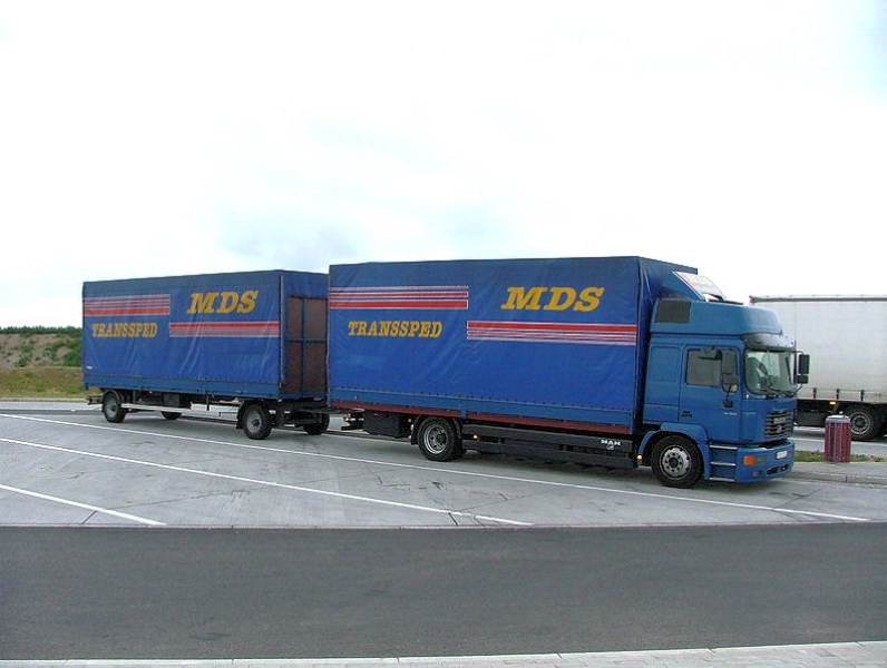 MAN-ME-MDS-Posern-110609-01.jpg - MAN MER. Posern