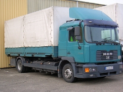 MAN-ME-14280-gruen-Szy-141708-01