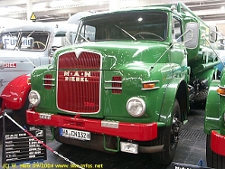 MAN-1580-rot-gruen-021004-1