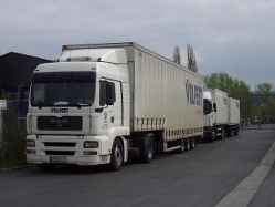 MAN-TG-460-A-LX-Volpert-Holz-040504-1