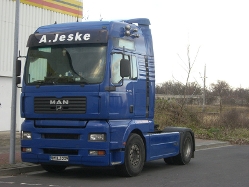 MAN-TG-460-A-XXL-Jeske-Cordes-100308-01