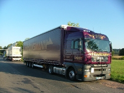 MAN-TGA-XLX-Hansmann-Posern-051208-01