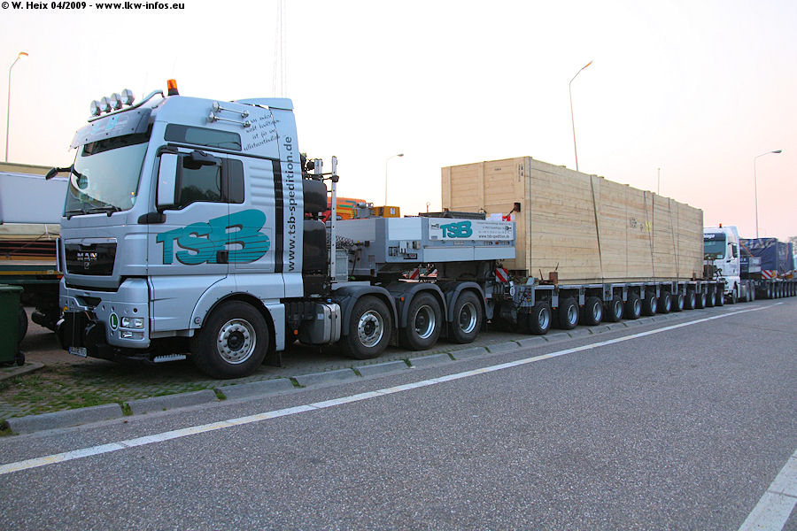 MAN-TGX-41680-TSB-150409-03.jpg