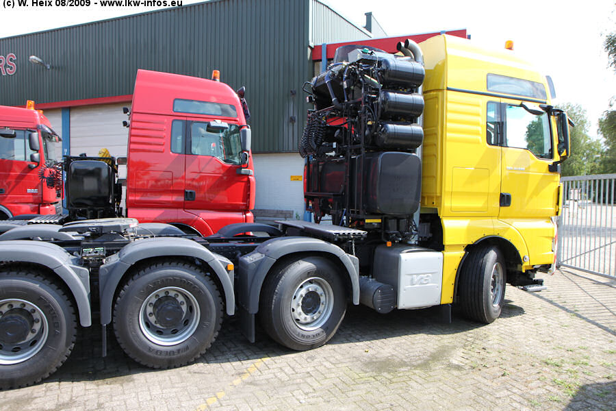 MAN-TGX-41680-gelb-011209-03.jpg