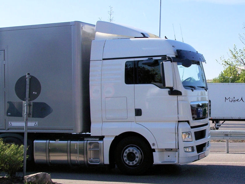 MAN-TGX-weiss-vNispen-300407-03.jpg - MAN TGXRoger van Nispen
