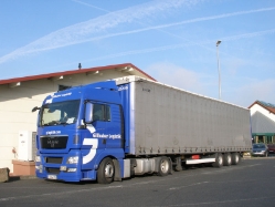 MAN-TGX-Gillhuber-Holz-250609-01