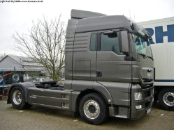 MAN-TGX-grau-Voss-070208-03