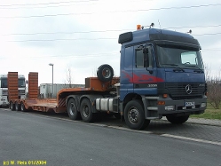 MB-Actros-3335-Tieflader-blau-0104-1