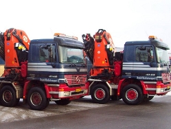 MB-Actros-4148-SZM-mit-Kran-(Jensen)