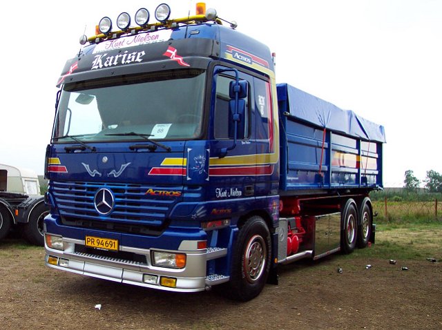 MB-Actros-Showtruck-blau-Karise-(Jensen).jpg - Mercedes-Benz ActrosSteen Jensen