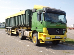 MB-Actros-JThiele-100809