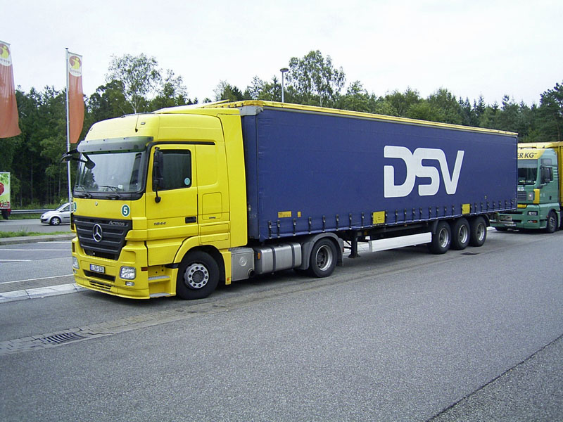 MB-Actros-MP2-1844-gelb-DSV-Hintermeyer-140311-01.jpg - Mercedes-Benz Actros MP2 1844A. Hintermeyer