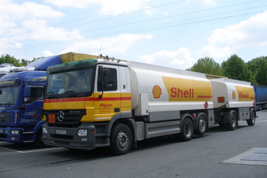 MB-Actros-MP2-Pflipsen-Holz-120810-01.jpg - Mercedes-Benz Actros MP2Frank Holz