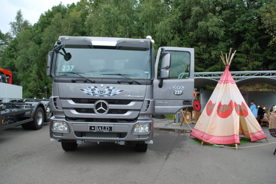 MB-Actros-MP3-2648-silber-Nevelsteen-280908-01.jpg - Mercedes-Benz Actros 3 2648Patrick Nevelsteen