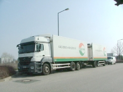 MB-Axor-II-Uniferm-Posern-110609-02