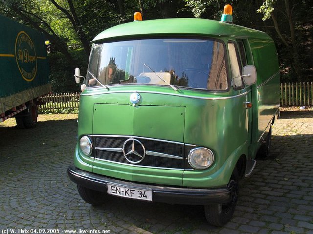 MB-L-319-gruen-040905-03.jpg - Mercedes-Benz L 319